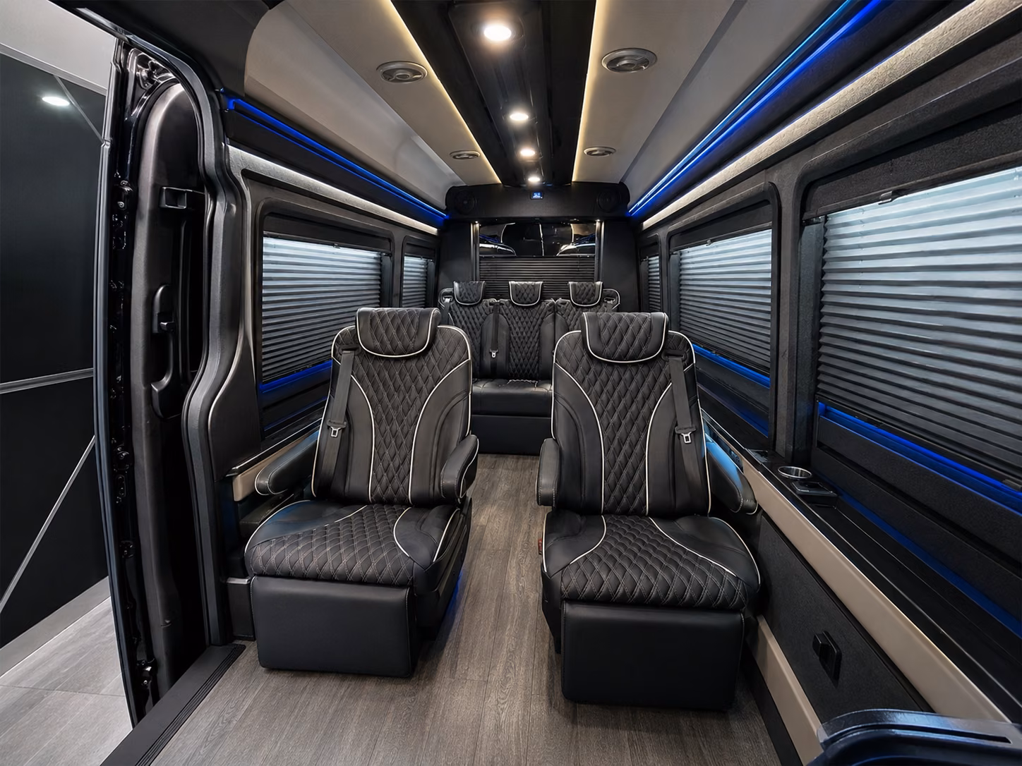 airport shuttle buses for uc davis academic and conference groups